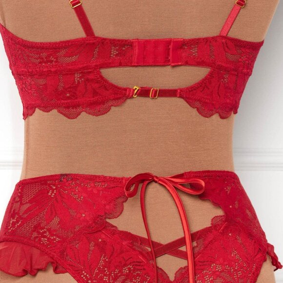 New Mentionables Red Lace Mesh Keyhole Bralette & High Leg Crotchless Panty Smal - Picture 4 of 14